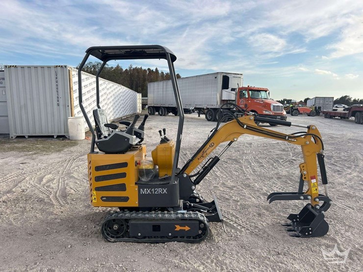 unused-2025-cfg-industrial-mx12rx-mini-excavator-image-17
