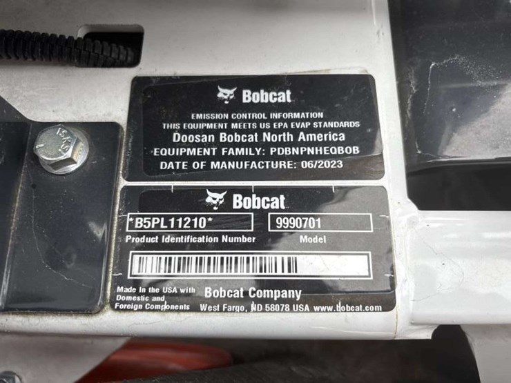 2023-bobcat-wb700-36in-walk-behind-mower-image-16