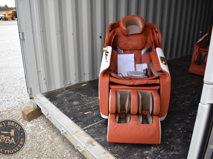 tpm-tpm-z69-ergoflow-massage-chair,-orange/white,-8-modes,-heat-therapy-image-2