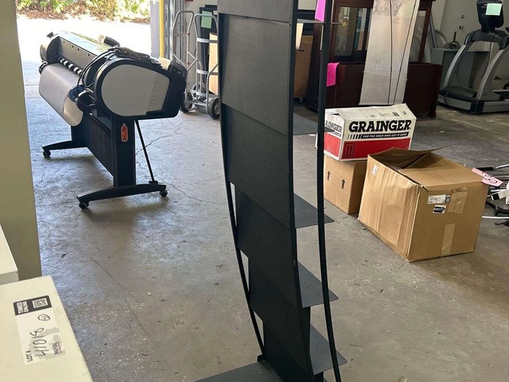 mobile-display-rack-image-4