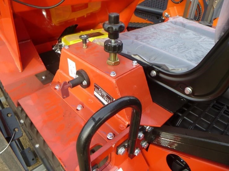 2025-agt-sda-140t-skid-steer-track-loader-image-16