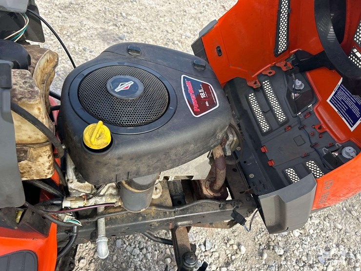 2012-husqvarna-lth18538-38"-riding-mower-image-7