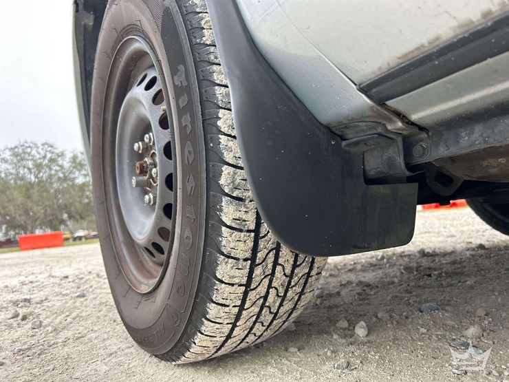 2014-nissan-rgue-suv-image-24