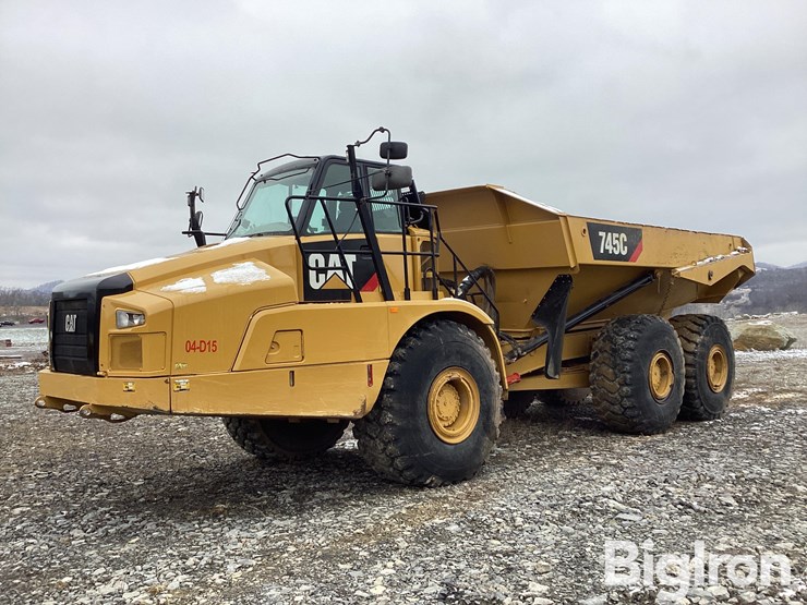 caterpillar-745c-image-1