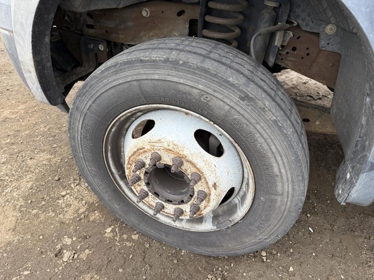 2006-ford-f450-image-31