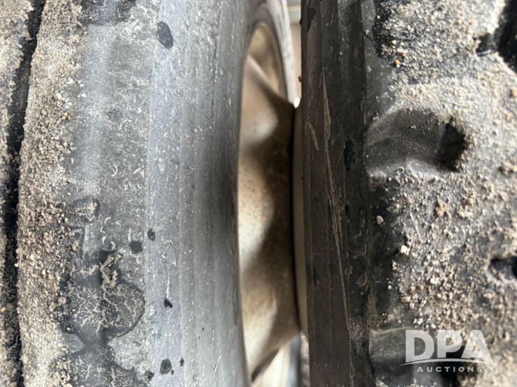 2012-timpte-super-hopper-image-42