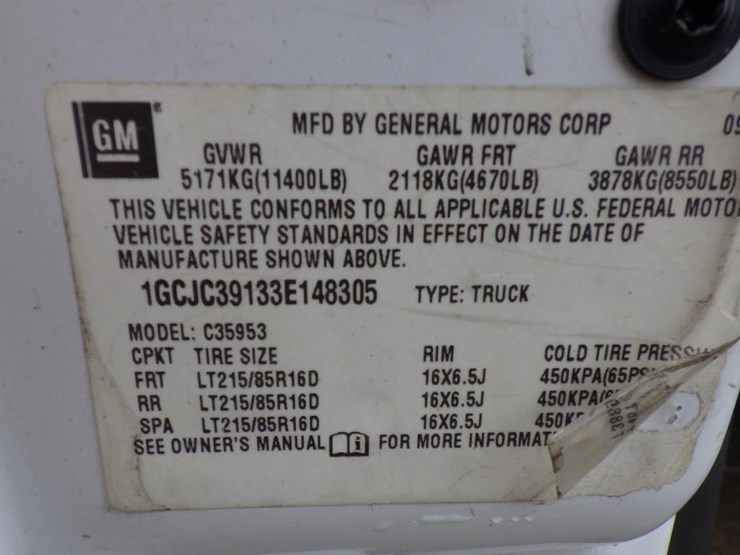 2003-chevrolet-3500-image-15