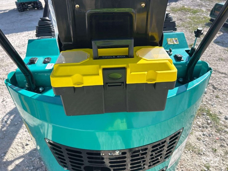 unused-2025-cfg-industrial-h15r-mini-excavator-image-11