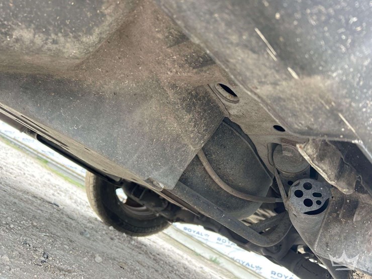 2010-honda-cr-v-suv-image-17