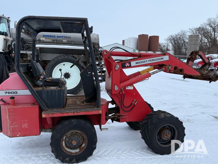 massey-ferguson-7500-image-8