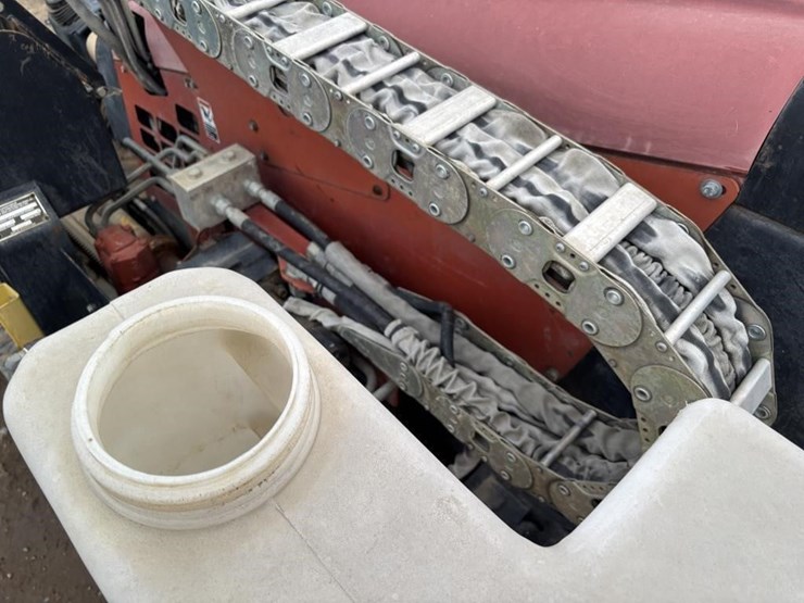 ditch-witch-jt922-image-19