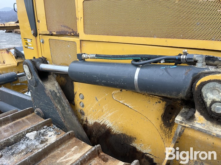 2014-deere-700k-lgp-image-12