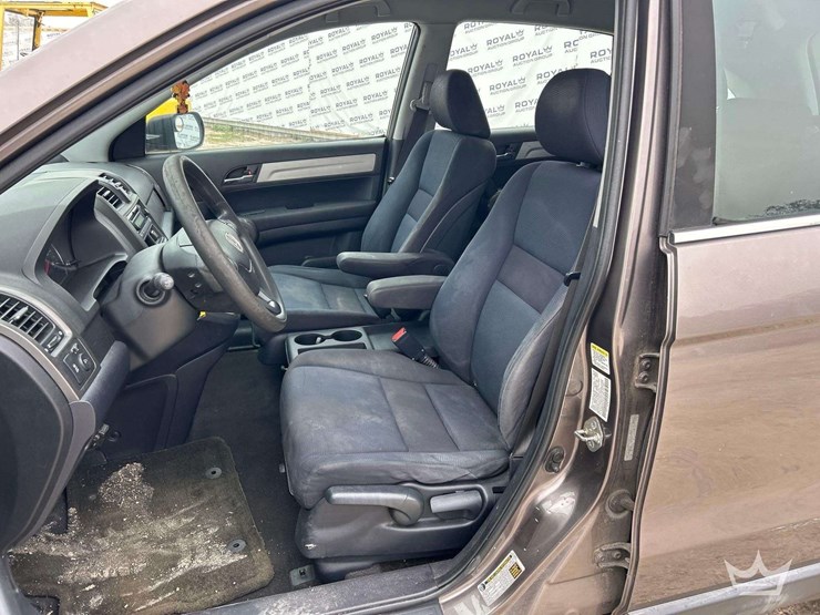 2010-honda-cr-v-suv-image-12