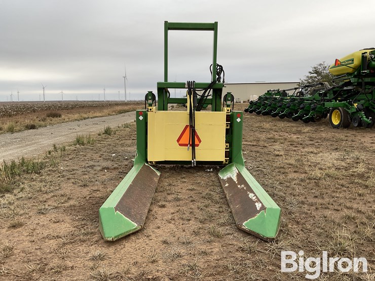 sm-fab-2085-heavy-duty-round-cotton-bale-handler-w/mast-image-2