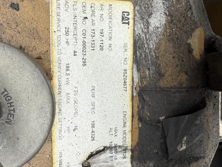 2001-caterpillar-3126-image-30