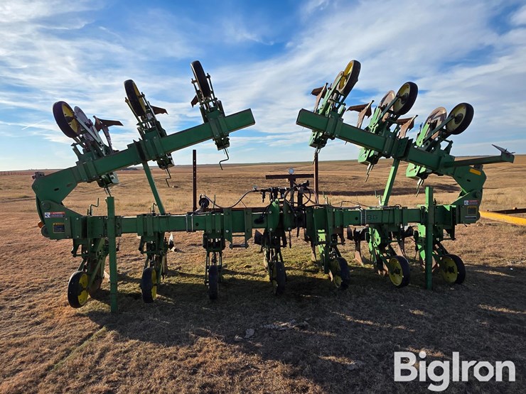 john-deere-886-image-2