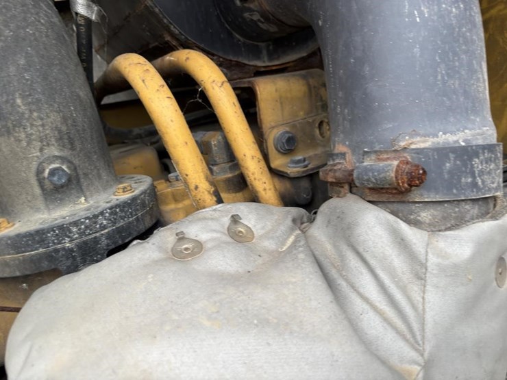 2006-caterpillar-143h-image-68