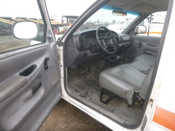 2002-dodge-ram-2500-image-7