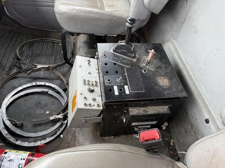 2001-caterpillar-3126-image-15