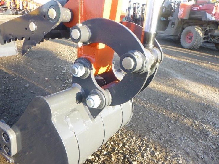 2025-sdlanch-sdle18p-hydraulic-excavator-image-11