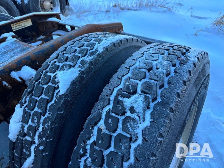 international-prostar-image-32