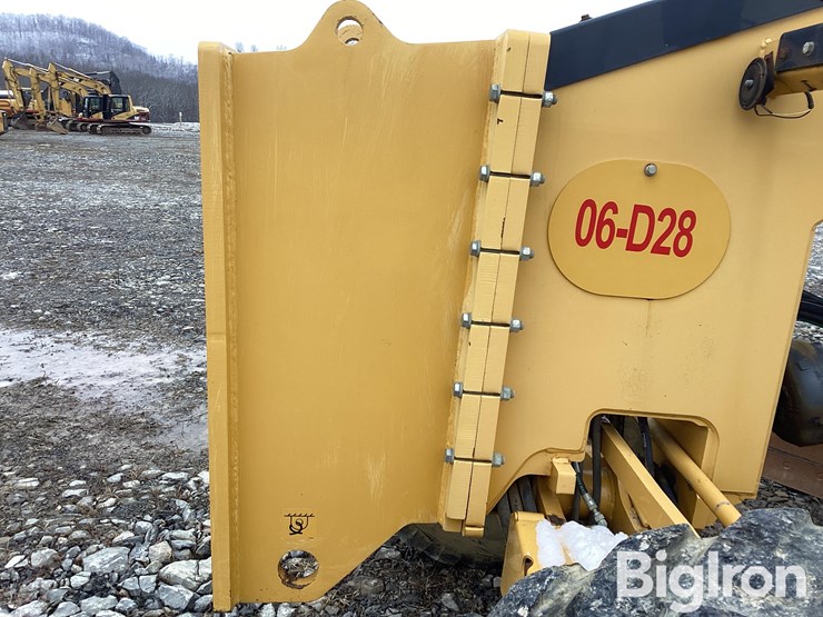 2013-deere-672g-image-12