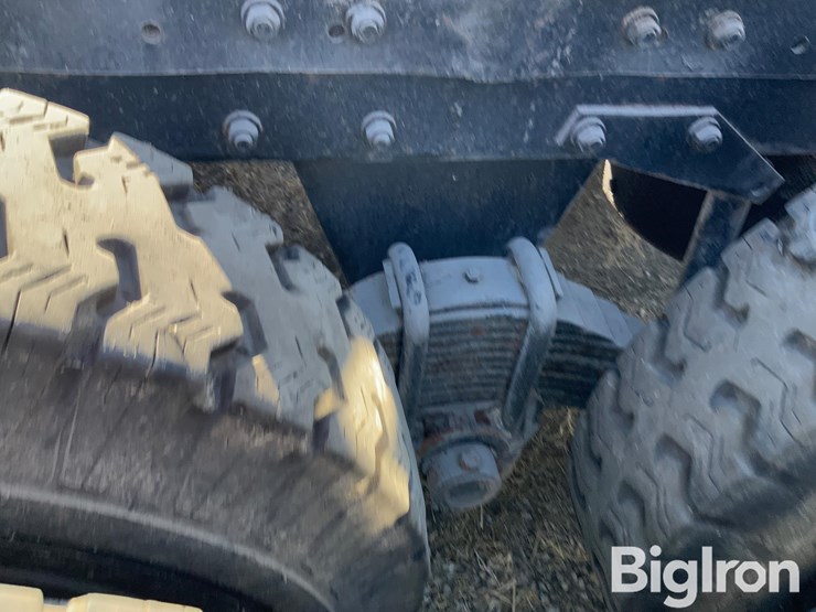 mack-r686st-image-13