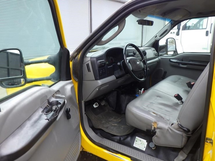 2005-ford-f350-image-5