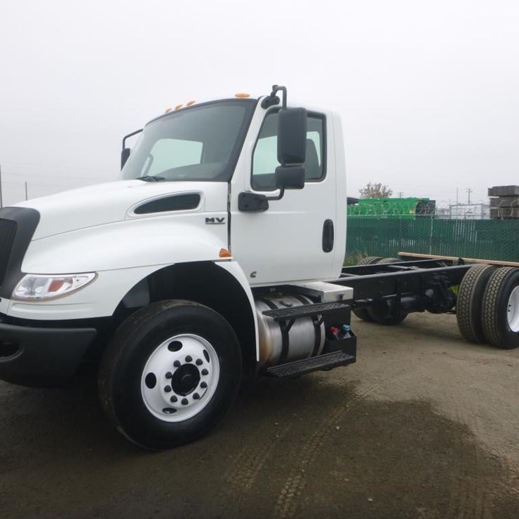 2020 INTERNATIONAL MV607