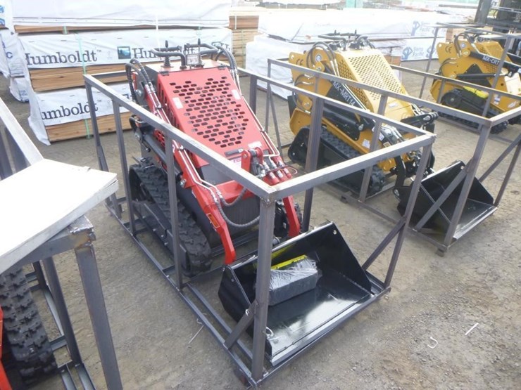 2025-agt-ysrt14-skid-steer-track-loader-image-2