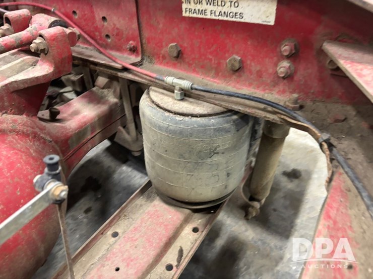 international-9900i-image-40