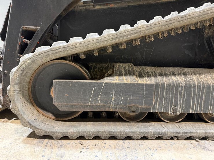 kubota-svl75-2-image-12