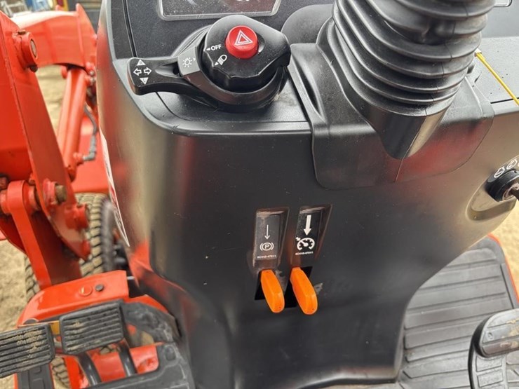 kubota-b2301-image-31