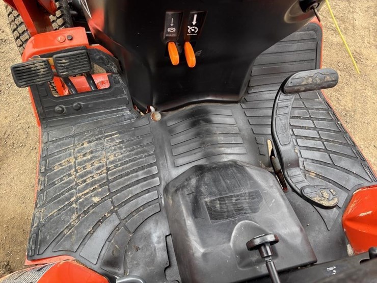 kubota-b2301-image-38