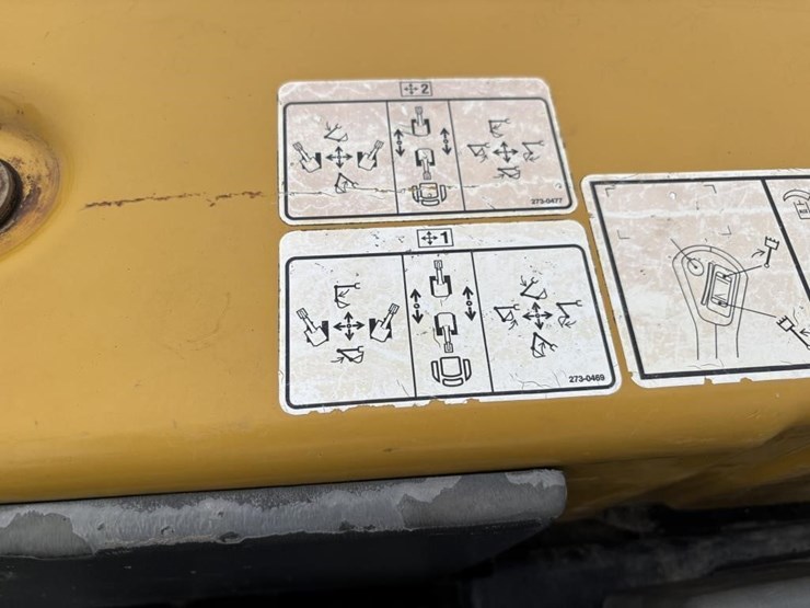 caterpillar-305.5e2-cr-image-35