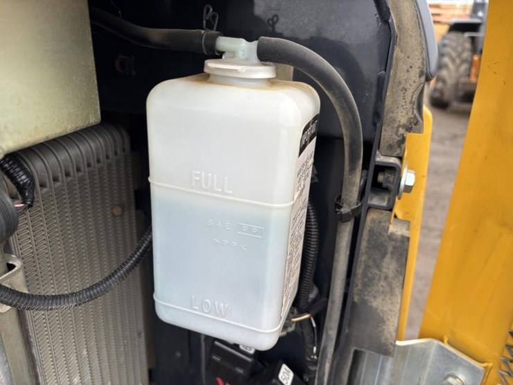 2022-deere-35g-image-45