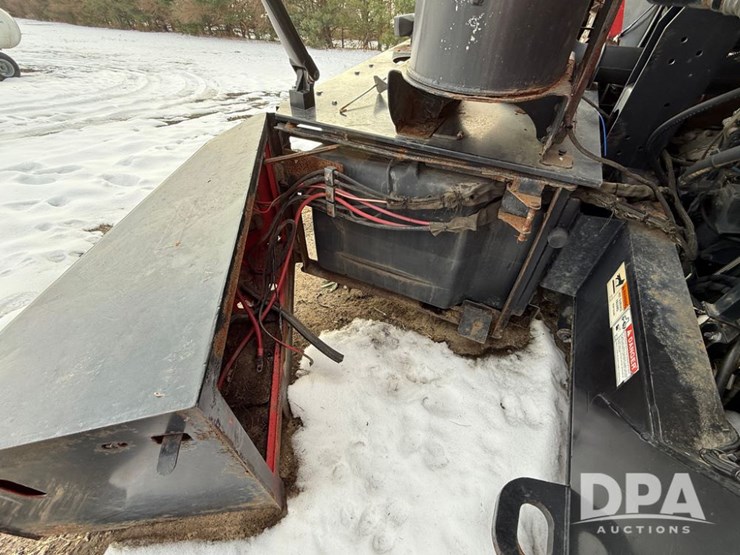 case-ih-titan-3030-image-32