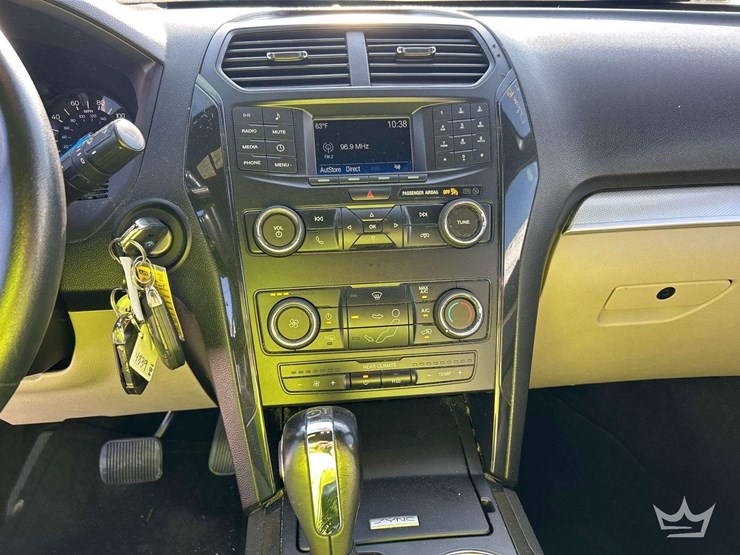 2018-ford-explore-awd-suv-image-17