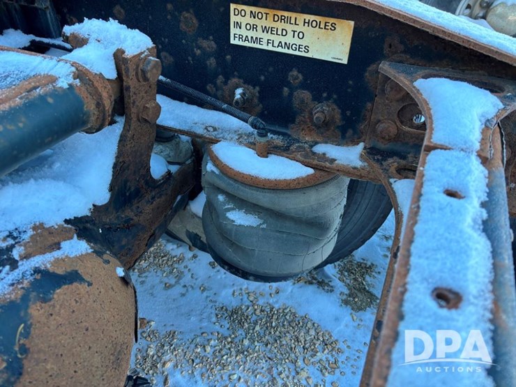 international-prostar-image-36