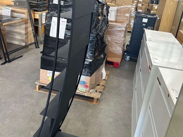 mobile-display-rack-image-3