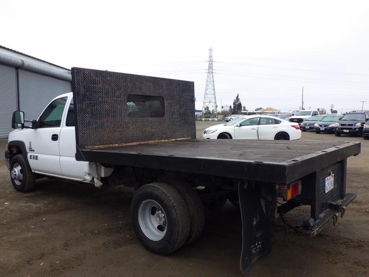 2003-chevrolet-3500-image-4