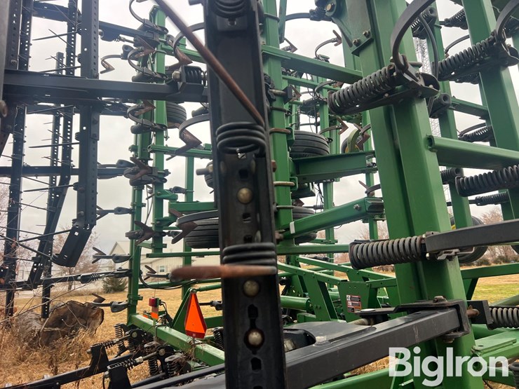 john-deere-2210-image-9