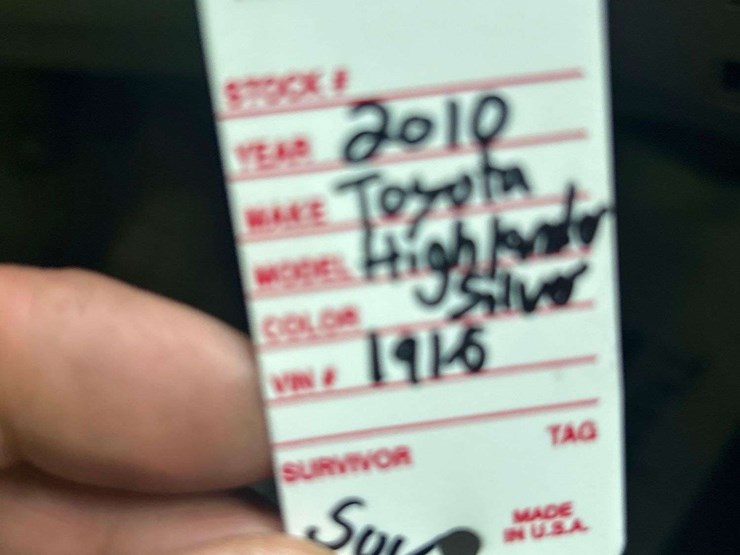 2010-toyota-highlander-suv-image-31