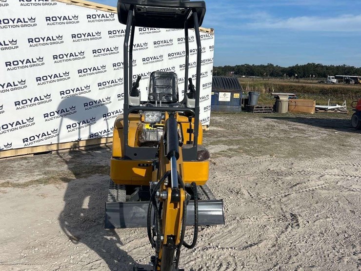 2025-cfg-industrial-qk20r-mini-excavator-image-18