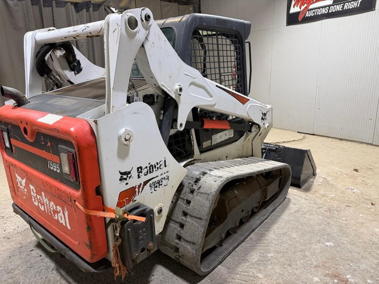 2019-bobcat-t595-image-5