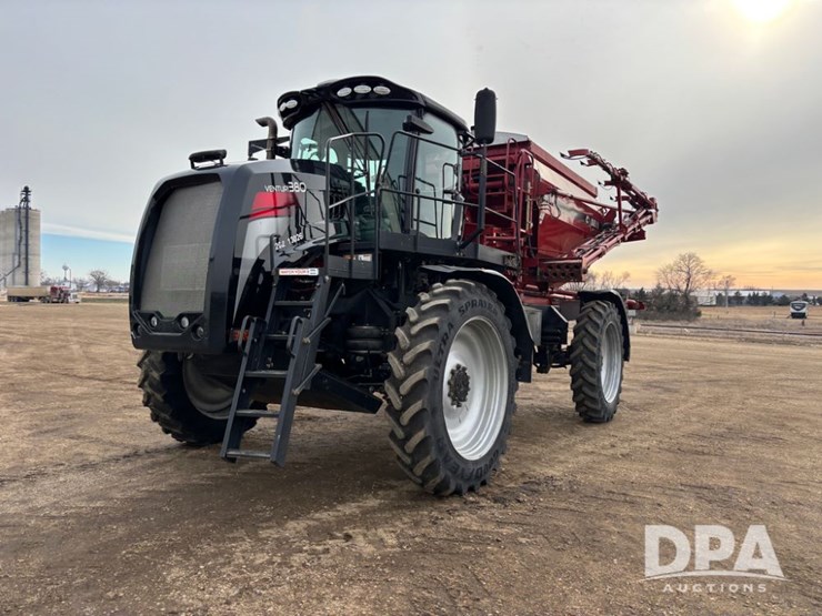 2018-case-ih-810-image-21