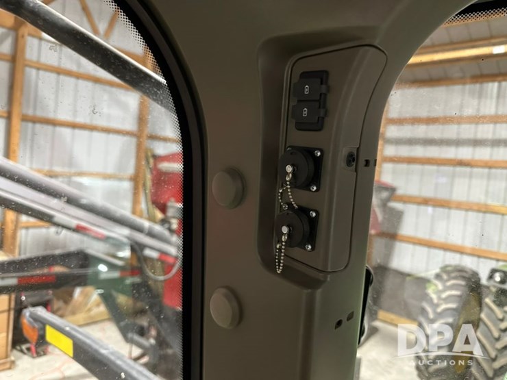 john-deere-8r-410-image-13