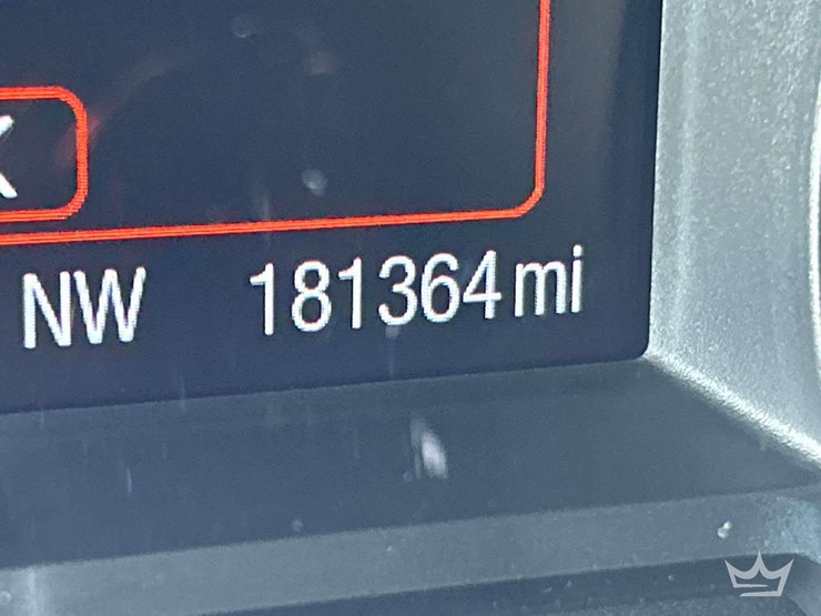 2016-ford-explorer-awd-suv-image-6