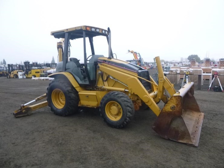 2005-caterpillar-420d-image-2