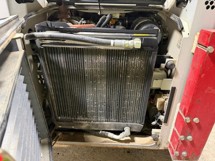 takeuchi-tl12-image-18